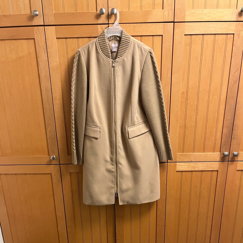 Classic Chico's Camel Coat with Ribbed Sweater Style Sleeves